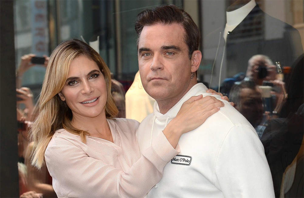 Robbie Williams helped fan propose