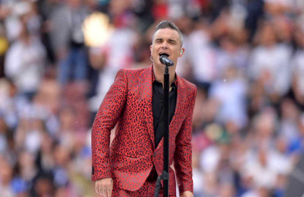 Robbie Williams reveals that he may be Autistic