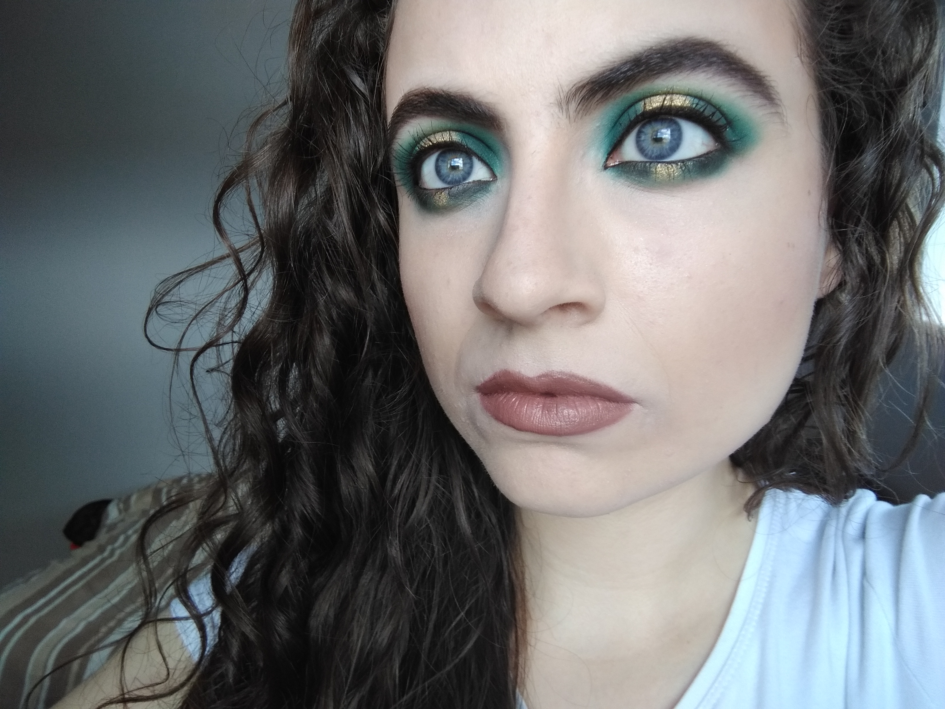 Dramatic Green and Gold Makeup Look