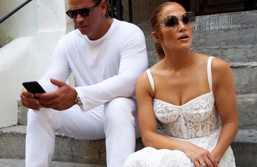 Jennifer Lopez goes Dolce & Gabbana