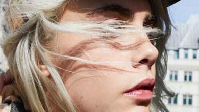 Cara Delevingne sings in new Burberry fragrance ad