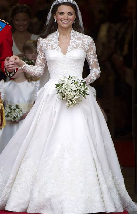 Kate Middleton'S Wedding Dress Custom-Made Lace And Satin Gown Designed By Sarah Burton