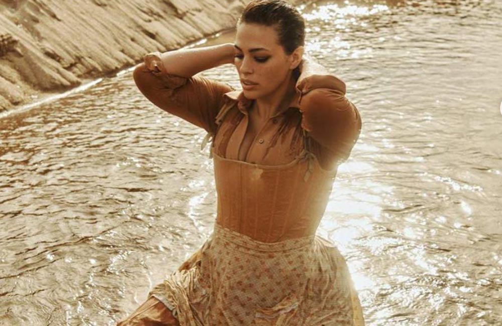 Ashley Graham slams critics over her weight