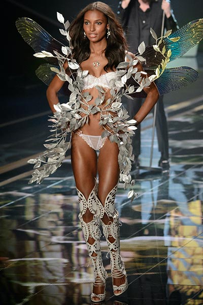 Average size of a Victoria's Secret Model