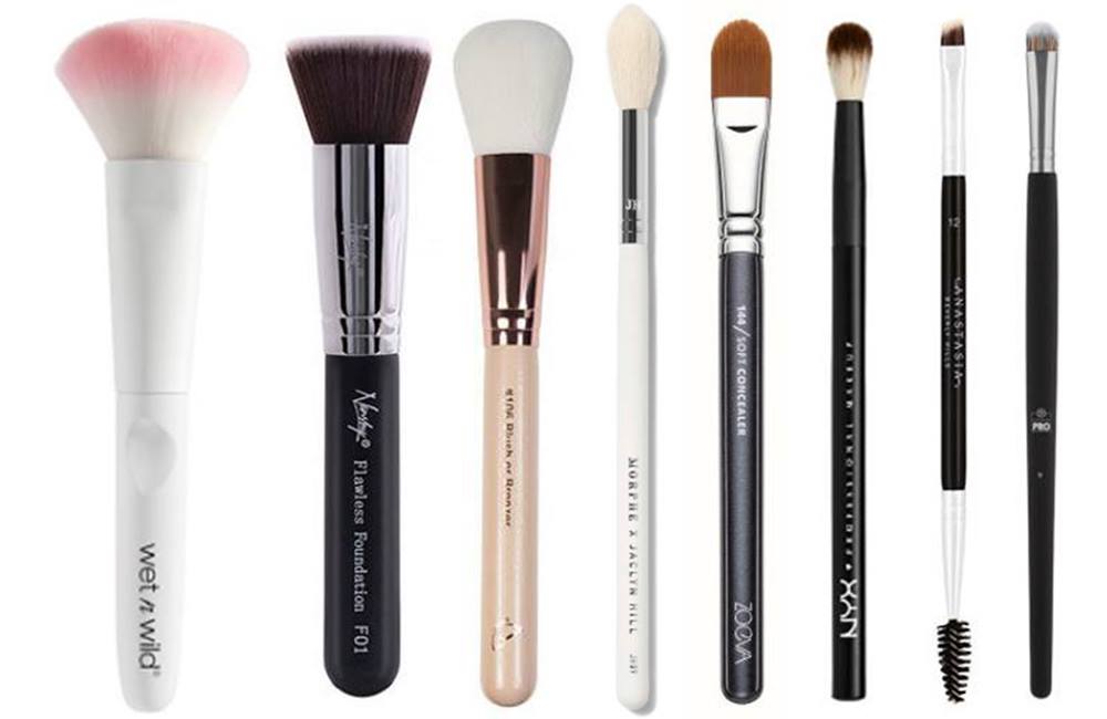 8 Must-Have Makeup Brushes For Under €25