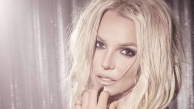 Britney Spears puts work on hold due to father’s health