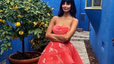 Jameela Jamil wears jeans and dress to Golden Globes 2019