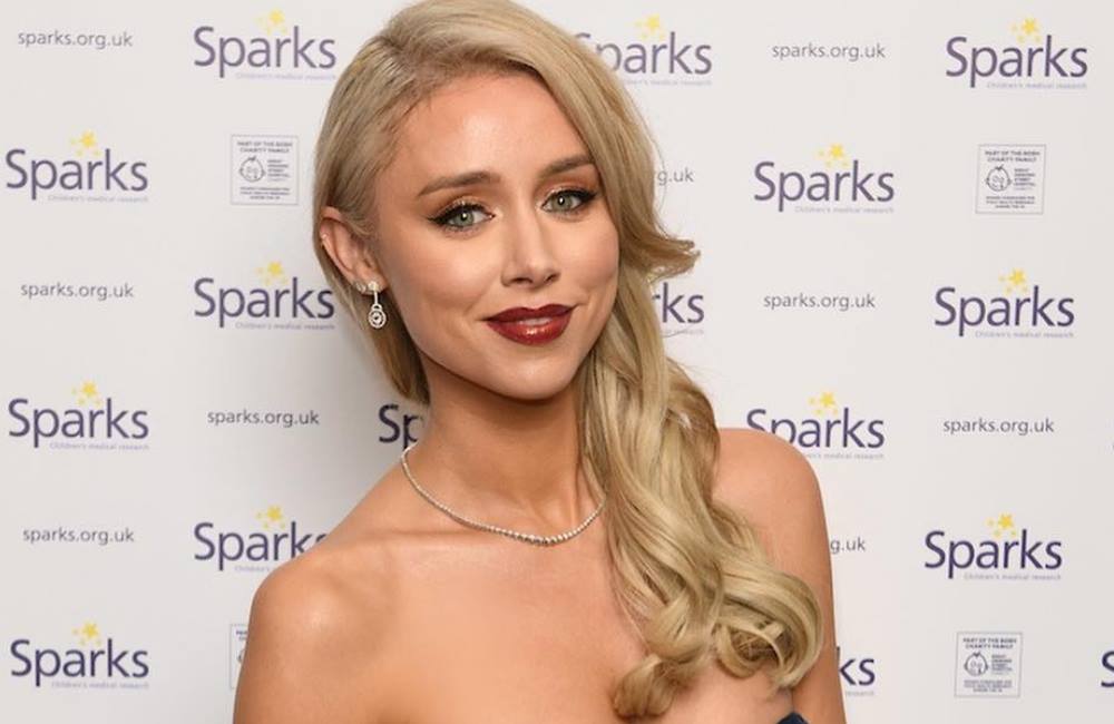 Una Healy shares love-up holiday snap with boyfriend David Breen