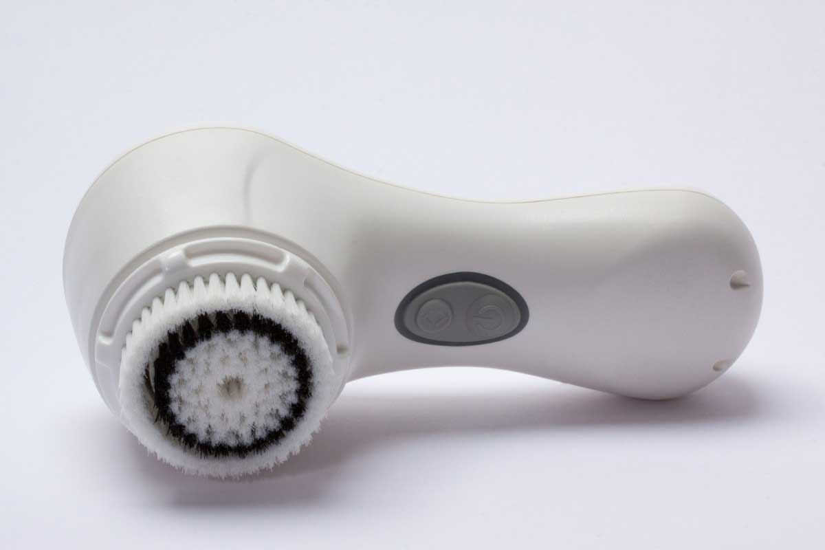 Get a young and radiant face with an electric facial brush
